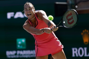 Sabalenka elimina a Osaka y avanza a cuartos en Indian Wells