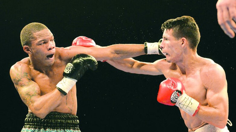 El Invisible Corrales es el púgil del año