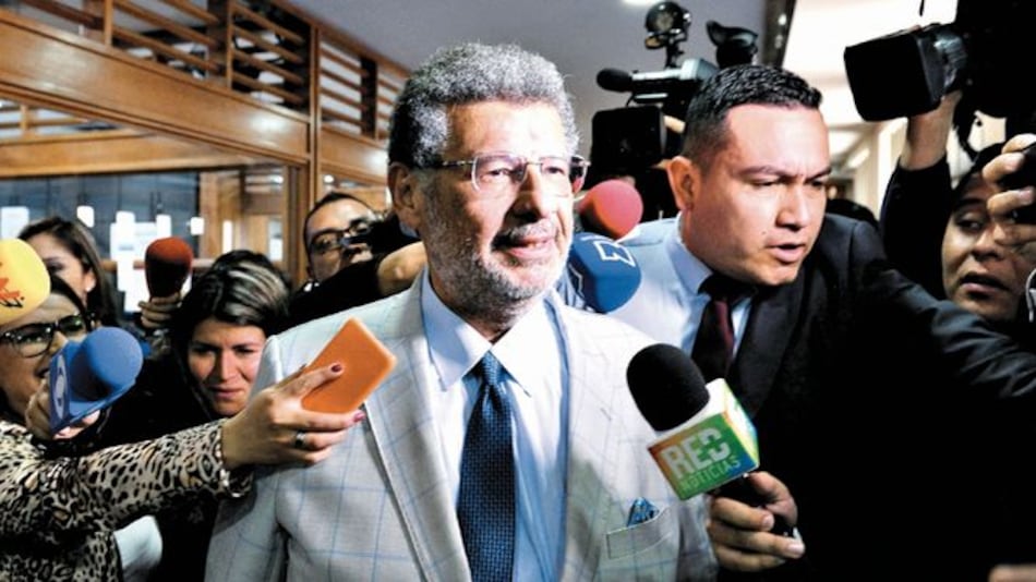 Álvaro Uribe culpa a Santos de ejecutar complot en su contra