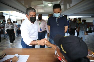 Circuitos 8-10 y 8-7 serán los próximos en el proceso de vacunación