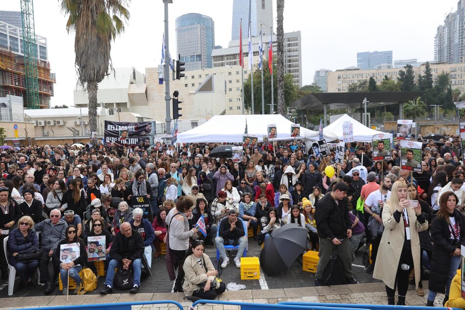 Familias de rehenes israelíes en Gaza acaban 24 horas de protesta para exigir su retorno