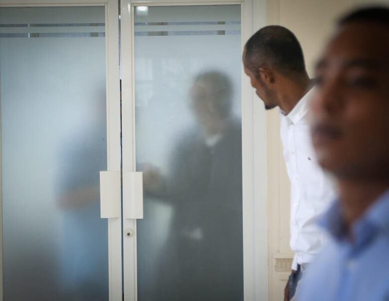 La falta de quorum frusta la juramentación al Parlacen de Rica y Kike Martinelli Linares