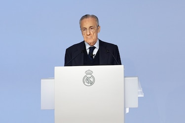 Florentino Pérez critica duramente a Barça y árbitros