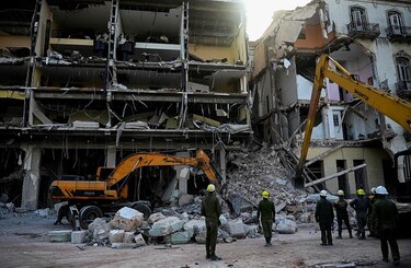 Explosión en hotel de Cuba deja 27 muertos y sigue la búsqueda de sobrevivientes