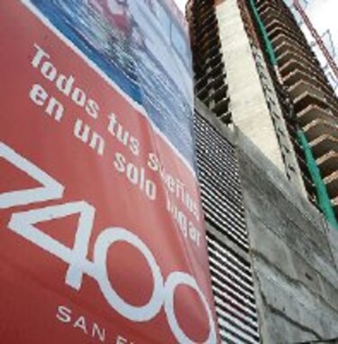 Corcione paga multa de $100 mil