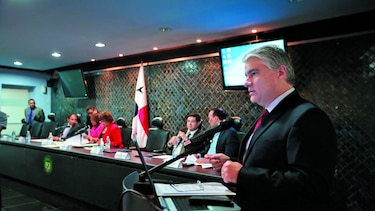 Reducen tasas en reforma de impuesto de inmuebles