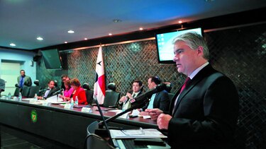 Reducen tasas en reforma de impuesto de inmuebles
