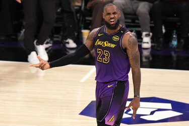 LeBron James alcanza los 15,000 tiros de campo conectados en la NBA