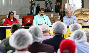 Gobierno y oposición de Venezuela retoman diálogo en Barbados