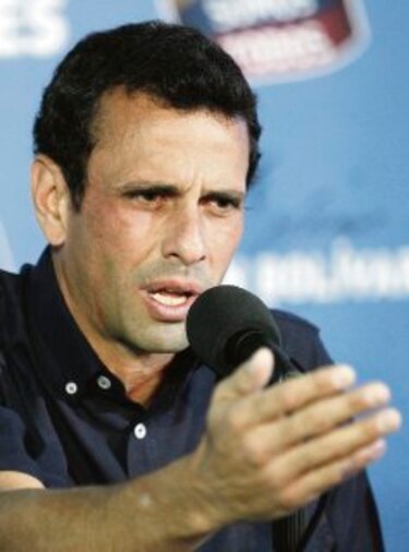 Capriles descarta un golpe a Maduro