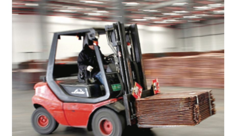 El cobre sufre por la disputa comercial entre China y EU