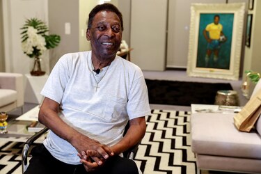 Hijo de Pelé aplaza regreso al club Londrina para seguir acompañándolo en hospital