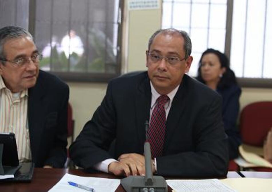 Aprueban $9 millones al Ministerio de Salud para contigencia sanitaria por el ébola