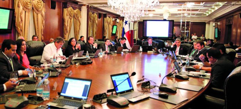 Zuleyka Moore y Ana Lucrecia Tovar, a la Corte Suprema