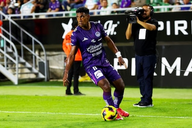 Édgar Yoel Bárcenas sufre lesión de ligamento cruzado y será intervenido quirúrgicamente