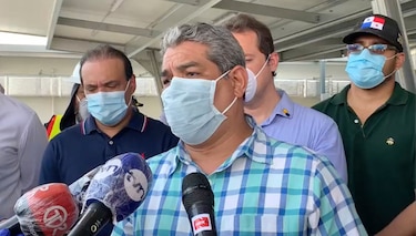 Viceministro de Salud alerta sobre cantidad de vehículos en las calles pese a cuarentena absoluta
