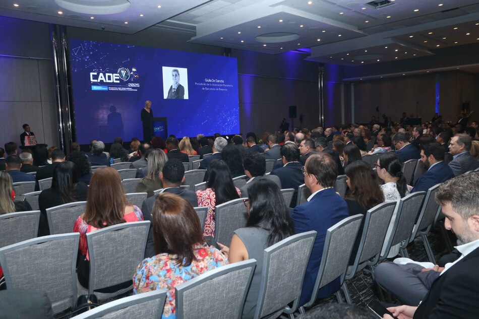 CADE 2025: En directo el foro sobre innovación, gobernabilidad e Inteligencia Artificial