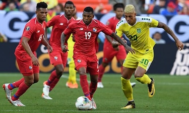 Panameño Alberto Quintero se perderá el partido ante México por lesión