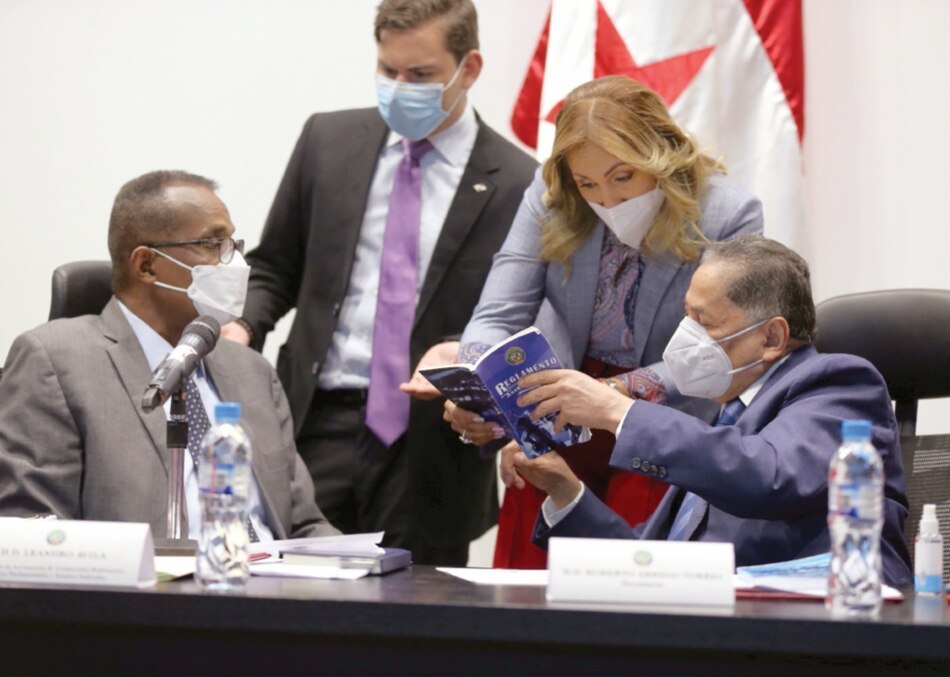 10 días más para afinar informe sobre reglamento de la Asamblea Nacional