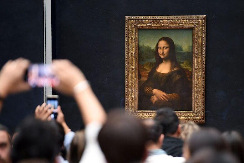 6 datos de la fascinante historia del Louvre, el antiguo palacio de la monarquía francesa convertido en el museo más grande del mundo