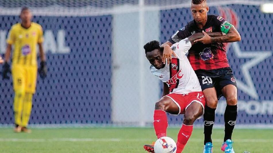 San Francisco defiende su liderato frente al Alianza