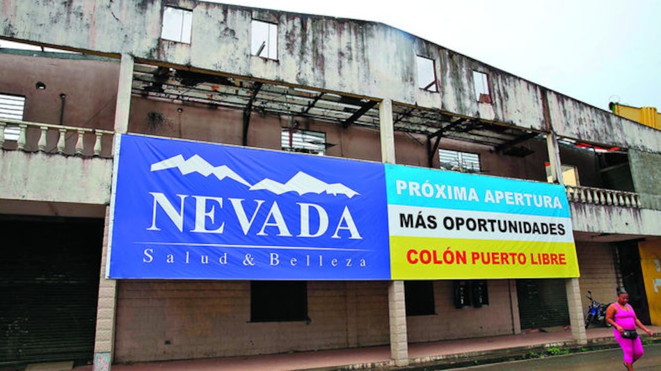 Cursos a mujeres de Colón para servicios y turismo