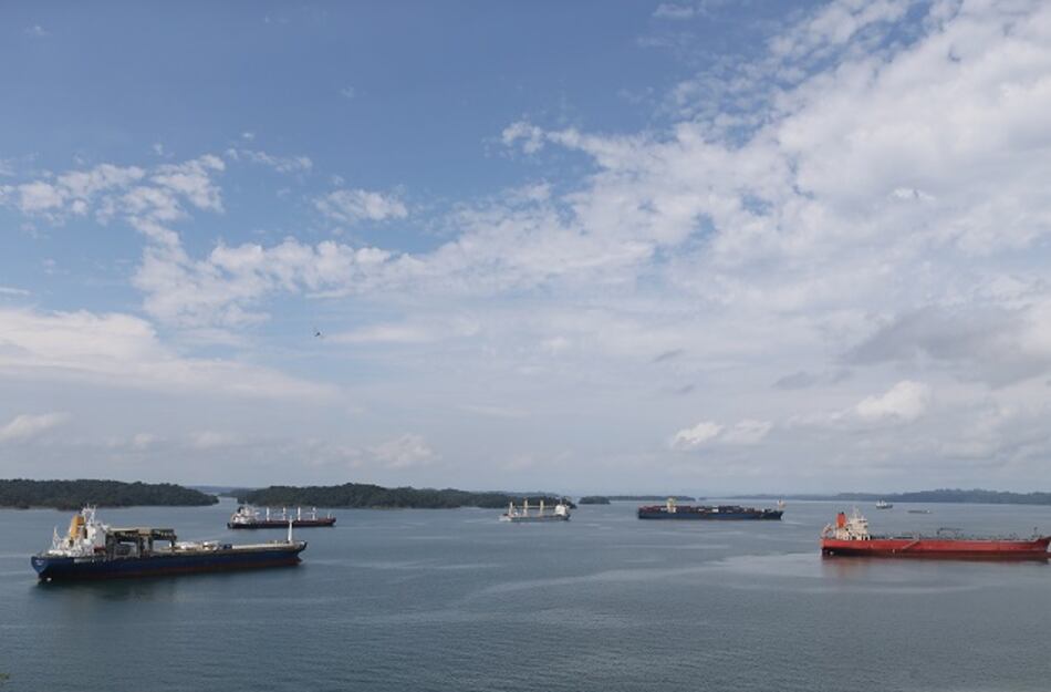 Canal de Panamá anuncia ajuste de calado por sequía