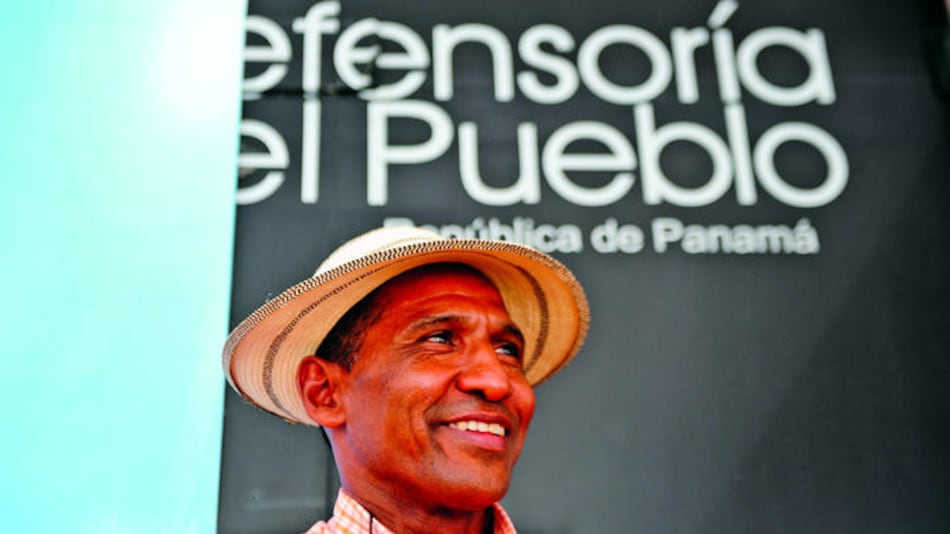 Objetan a Castillero Hoyos para la Defensoría