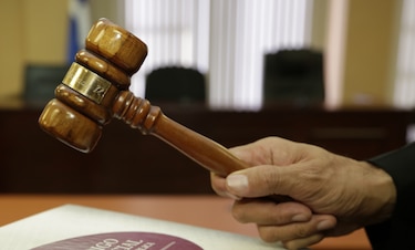 Condenan a exrepresentante de Santa Ana Jair Martínez por peculado, pero no irá a prisión