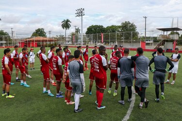 La selección de Panamá jugará este sábado ante Uruguay en el estadio Centenario