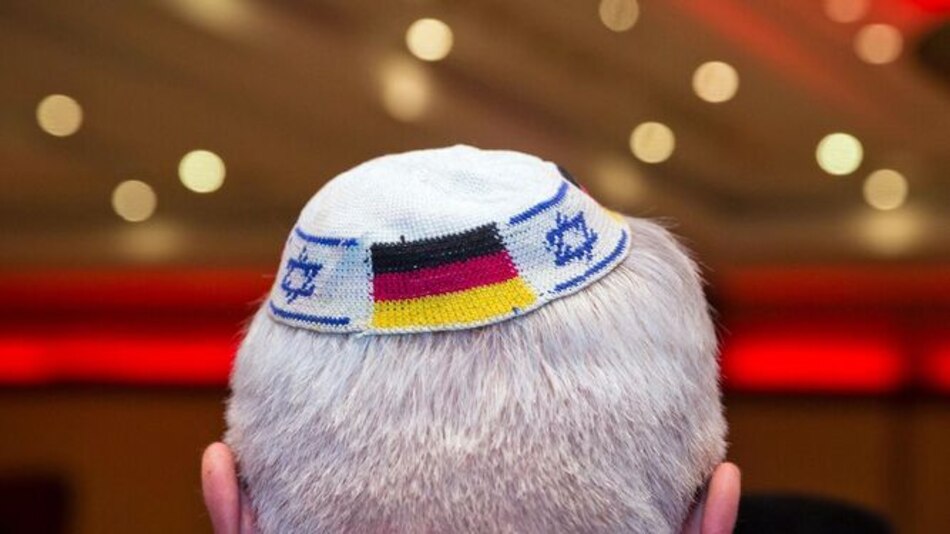 Presidente israelí 'sorprendido' por advertencia alemana sobre la kipá