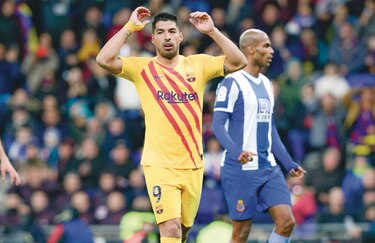 Barcelona y Real siguen la puja en España