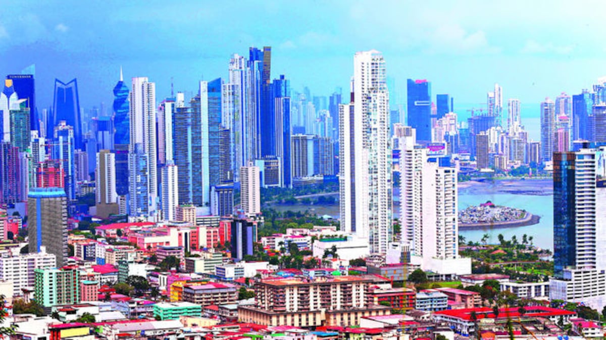 El desarrollo territorial de la ciudad de Panamá se ha caracterizado por una expansión desagregada, mostrando des
