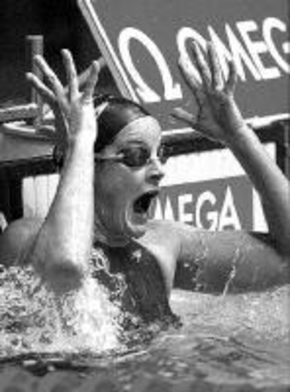 EU emerge con cuatro marcas en última fecha