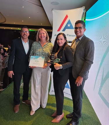 ENSA recibe reconocimiento de AmCham Panamá por su impacto social