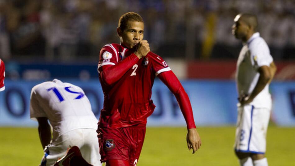 Roberto Chen, nuevo jugador del Linense de la Segunda B de España