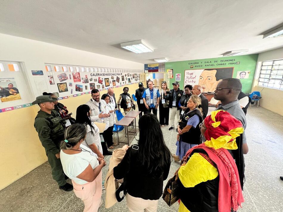 PRD se desmarca de invitación del régimen de Maduro y dice que dirigentes viajaron por decisión propia