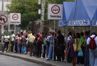 Alcaldía a la espera de que Contraloría refrende contrato de buses
