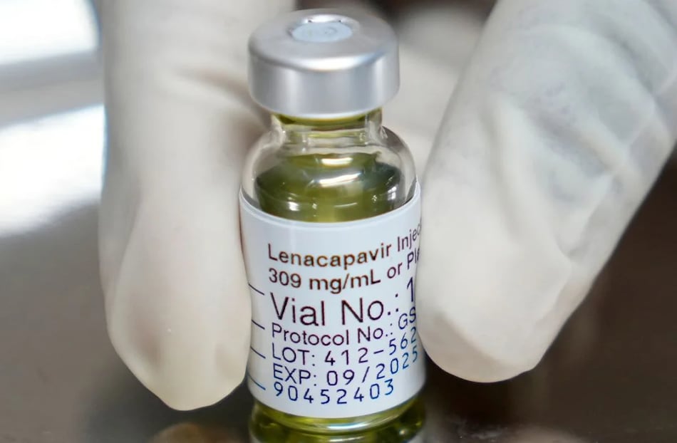 Panamá negocia acceso al lenacapavir, antirretroviral de $28,000 al año