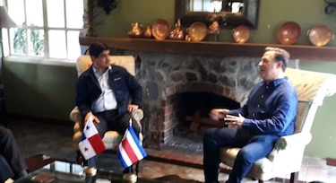 Presidentes de Costa Rica y Panamá tratan problemas de crimen organizado y flujo migratorio