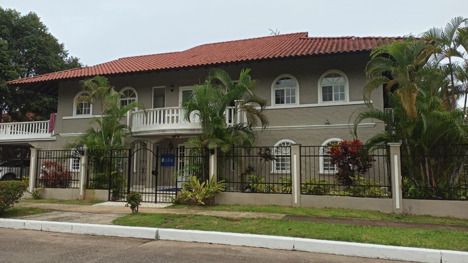 Fundación Konrad Adenauer lanza en Panamá programa de becas para estudios especializados