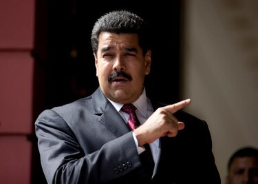 Maduro dice Gobierno afronta grandes dificultades y pide ayuda a estudiantes
