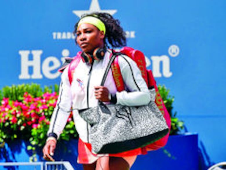 Djokovic salva una trampa y Suárez exhibe su clase para alcanzar los cuartos