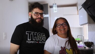 La brutalidad en la megacárcel de Bukele que denuncian 8 de los venezolanos deportados por Estados Unidos: ‘bienvenidos al cementerio de hombres vivos’