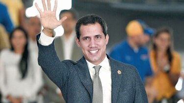 Juan Guaidó tacha de torpe a Maduro por querer arrogarse contactos con EU