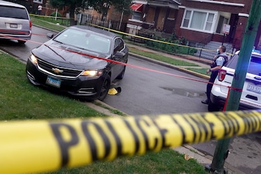 Catorce heridos en un tiroteo durante funeral en Chicago