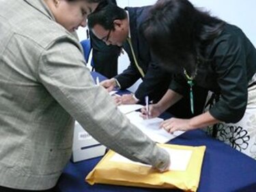 Cuatro empresas se presentan en licitación de portabilidad numérica