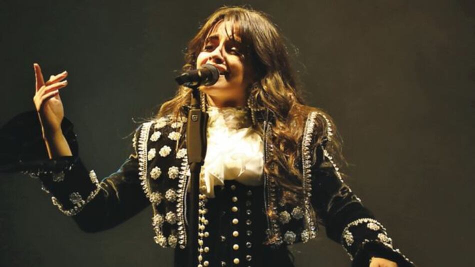 Cabello debuta en México con un mariachi