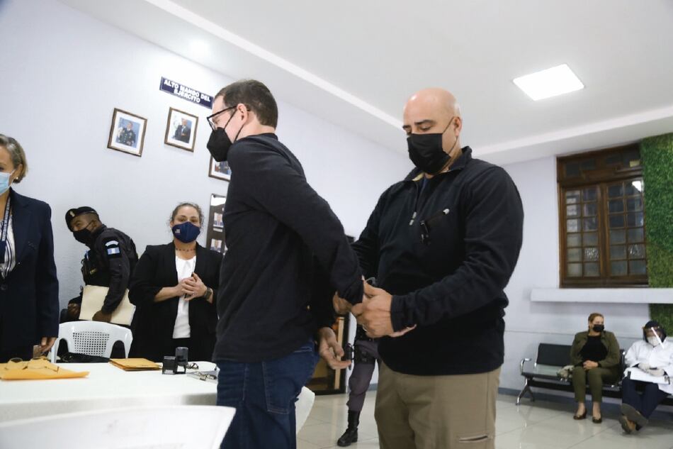 Por riesgo de fuga piden mantener detención de Luis Martinelli Linares