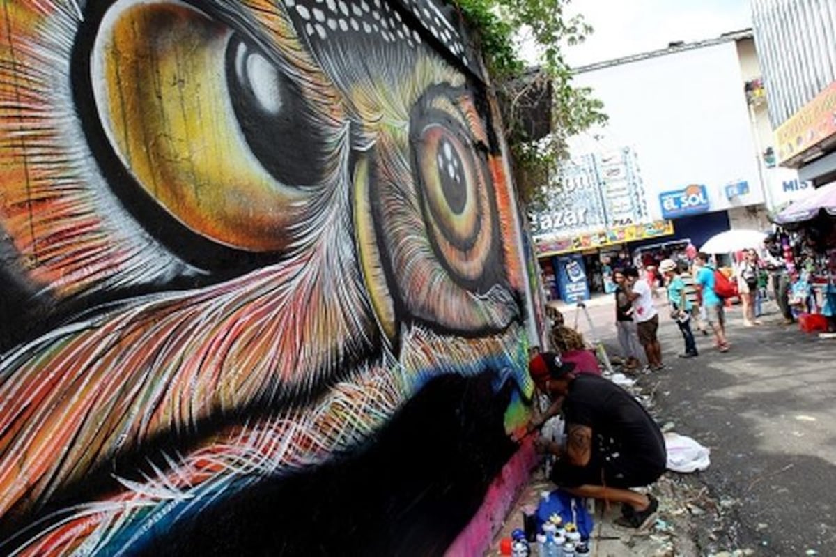La peatonal se llena de arte